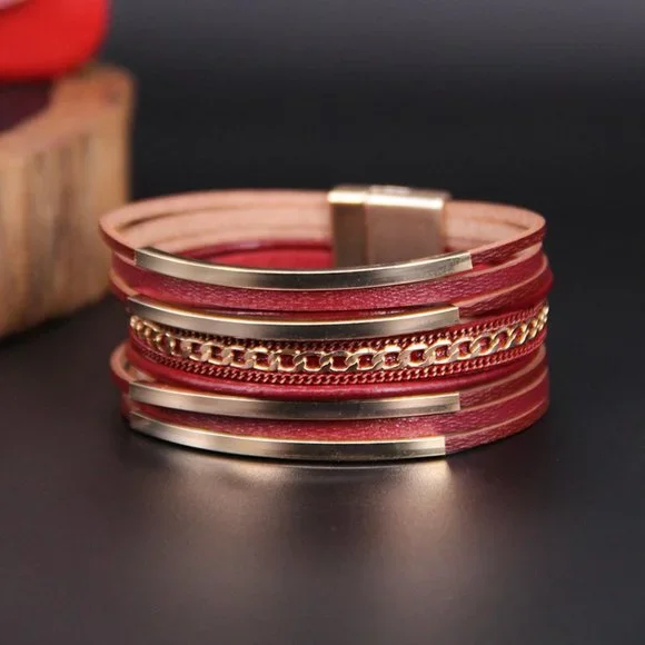 red bracelet - Picture 1 of 1